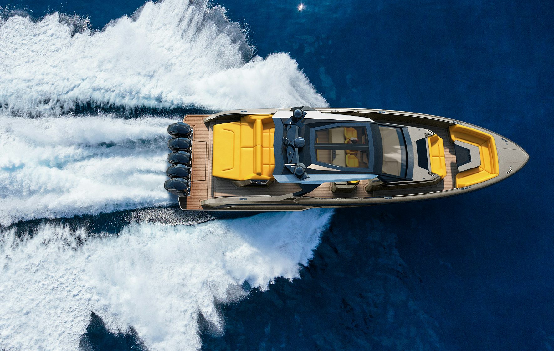 Vanquish Yachts - VQ - VQ55- Sports Line - Polyester - Fast - Yellow - Blue water