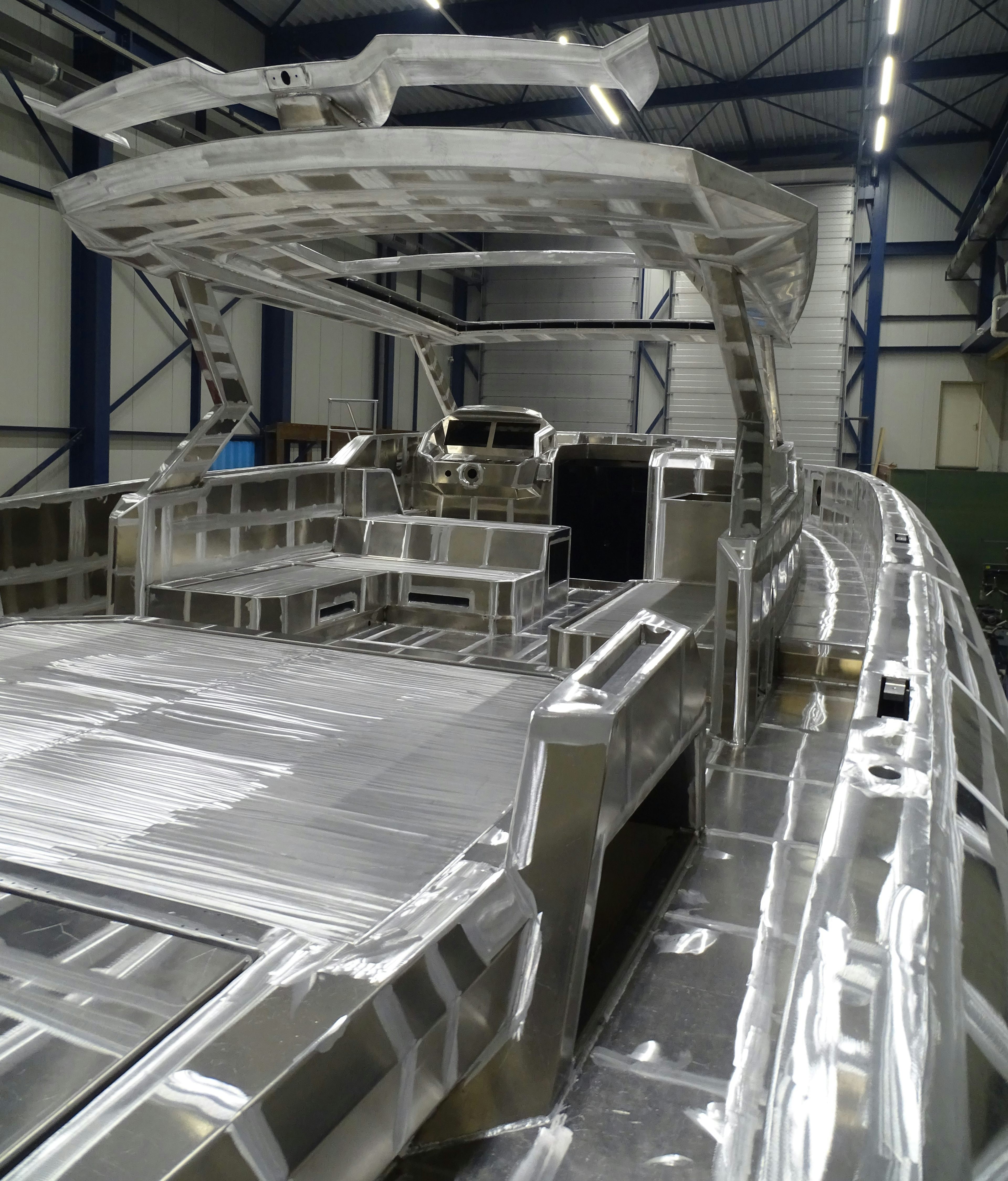VQ-yacht-aluminium-frame